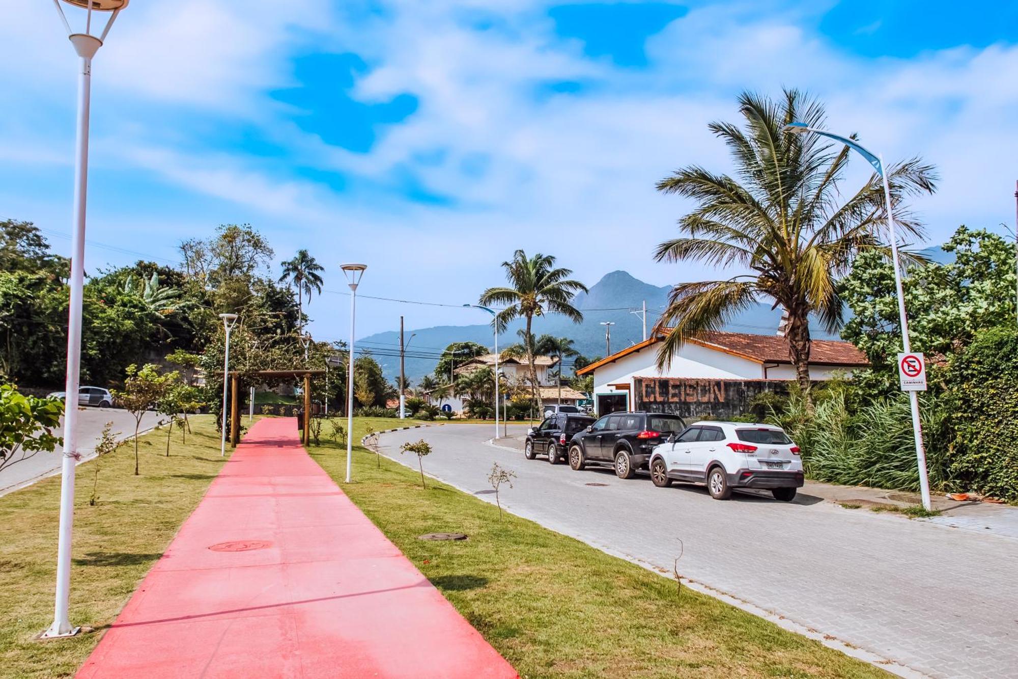 Velinn Pousada Casa De Pedra Ilhabela Exterior foto